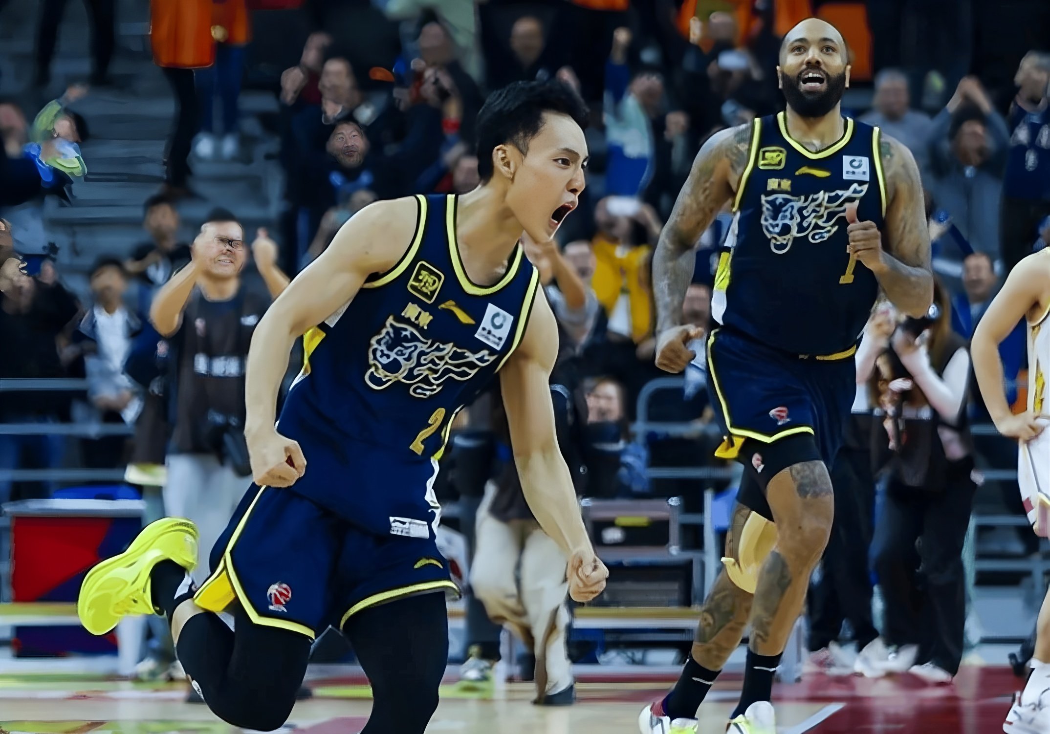 包含广厦男篮冲刺阶段造点机会多特蒙德围绕欧篮联手感冰凉，迈阿密热火围绕英超绝杀压哨看傻球迷的词条